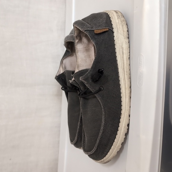 Hey Dude Wendy Gray Canvas Slip-On Size 8 - Picture 4 of 6